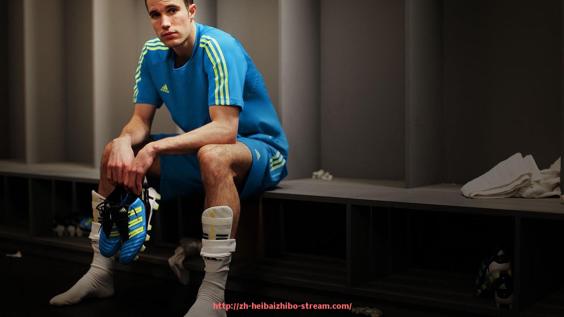 黑白体育直播-篮球运动中“赛季前热身赛安排密度”是否影响常规赛初期表现